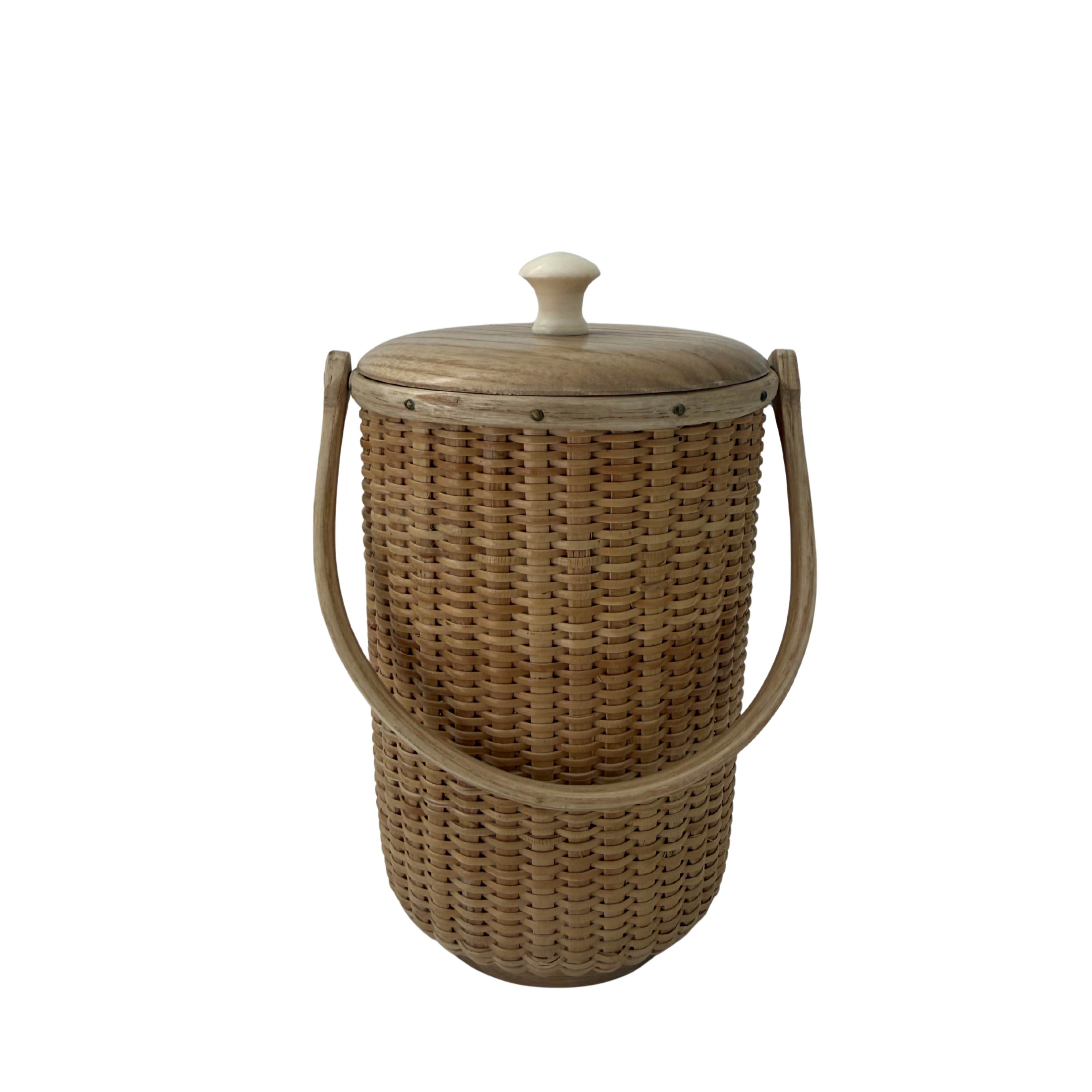 Nantucket Basket with swing handle & lid