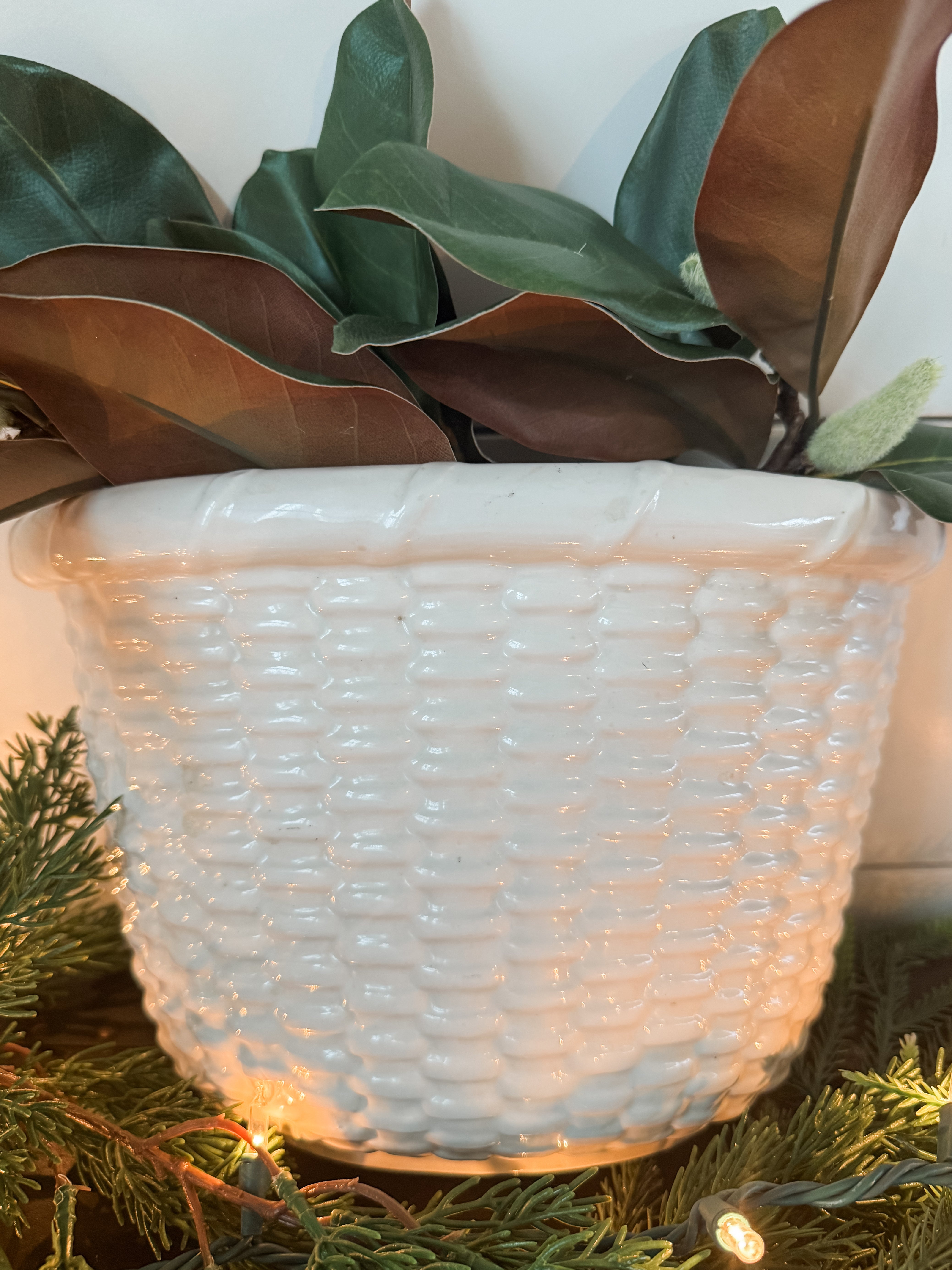 George Davis Pottery - vintage Nantucket Basket Wall Planter