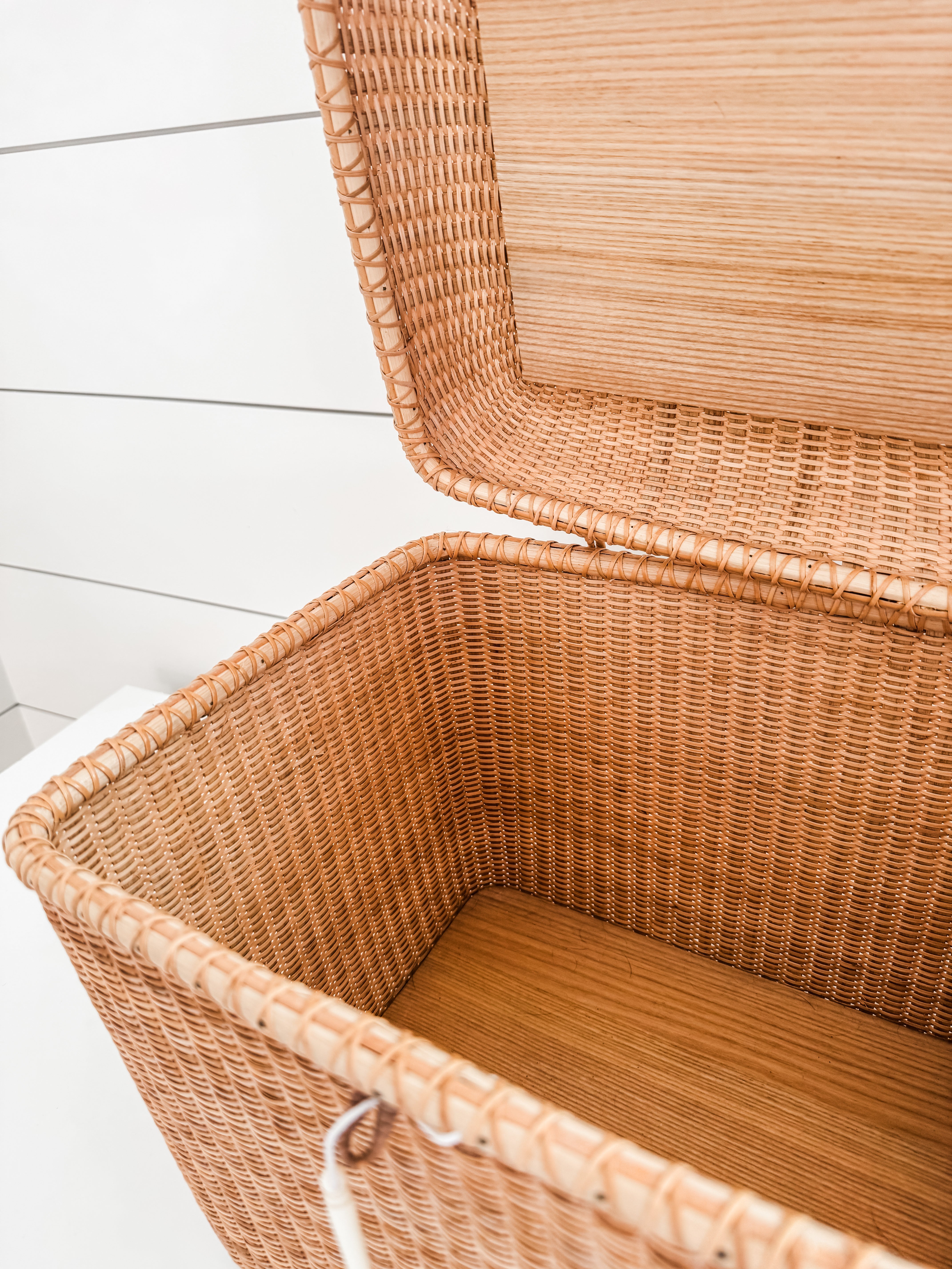 Large Rare Rectangular Shaped Vintage Nantucket Basket