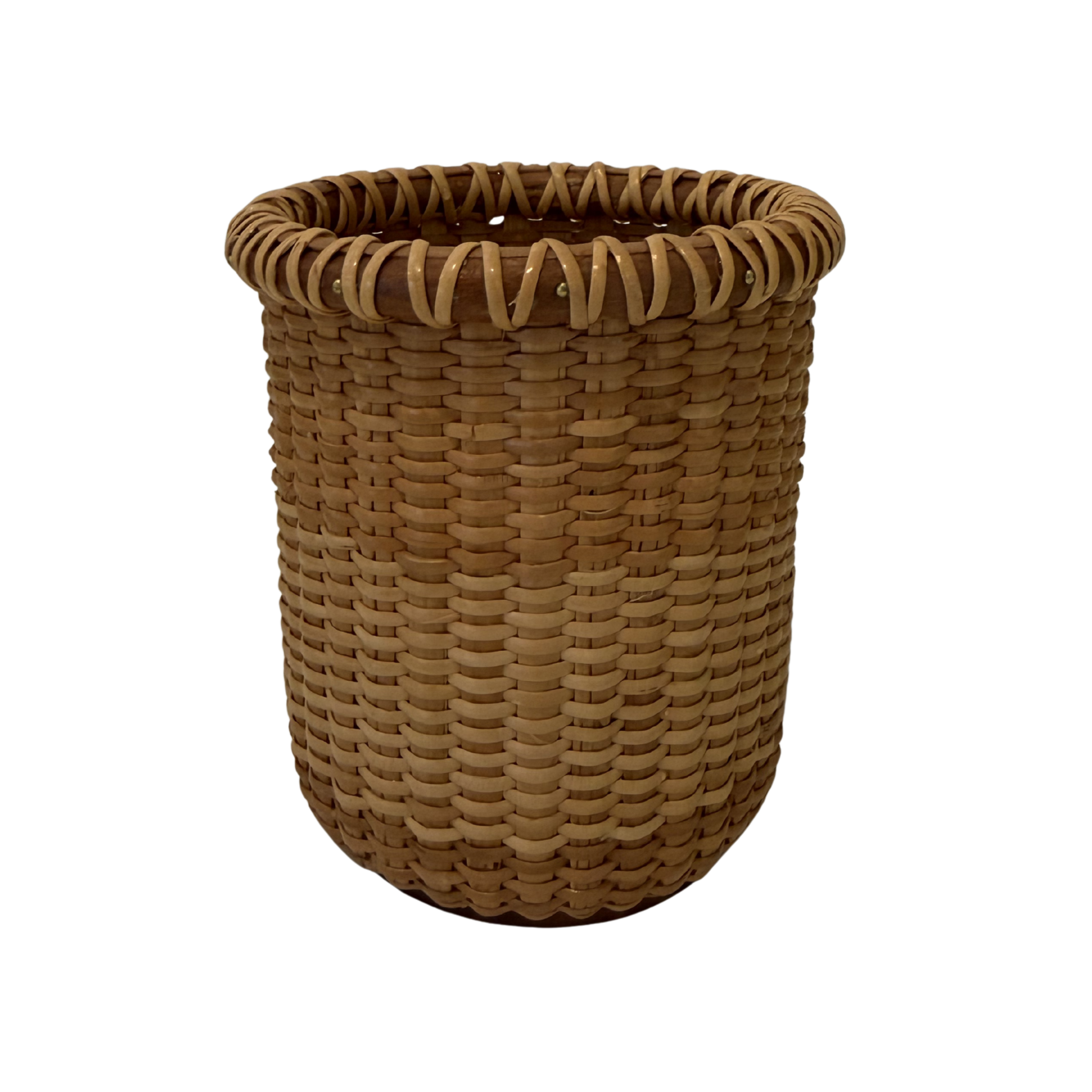 Versatile Vintage Nantucket Basket, signed and dated