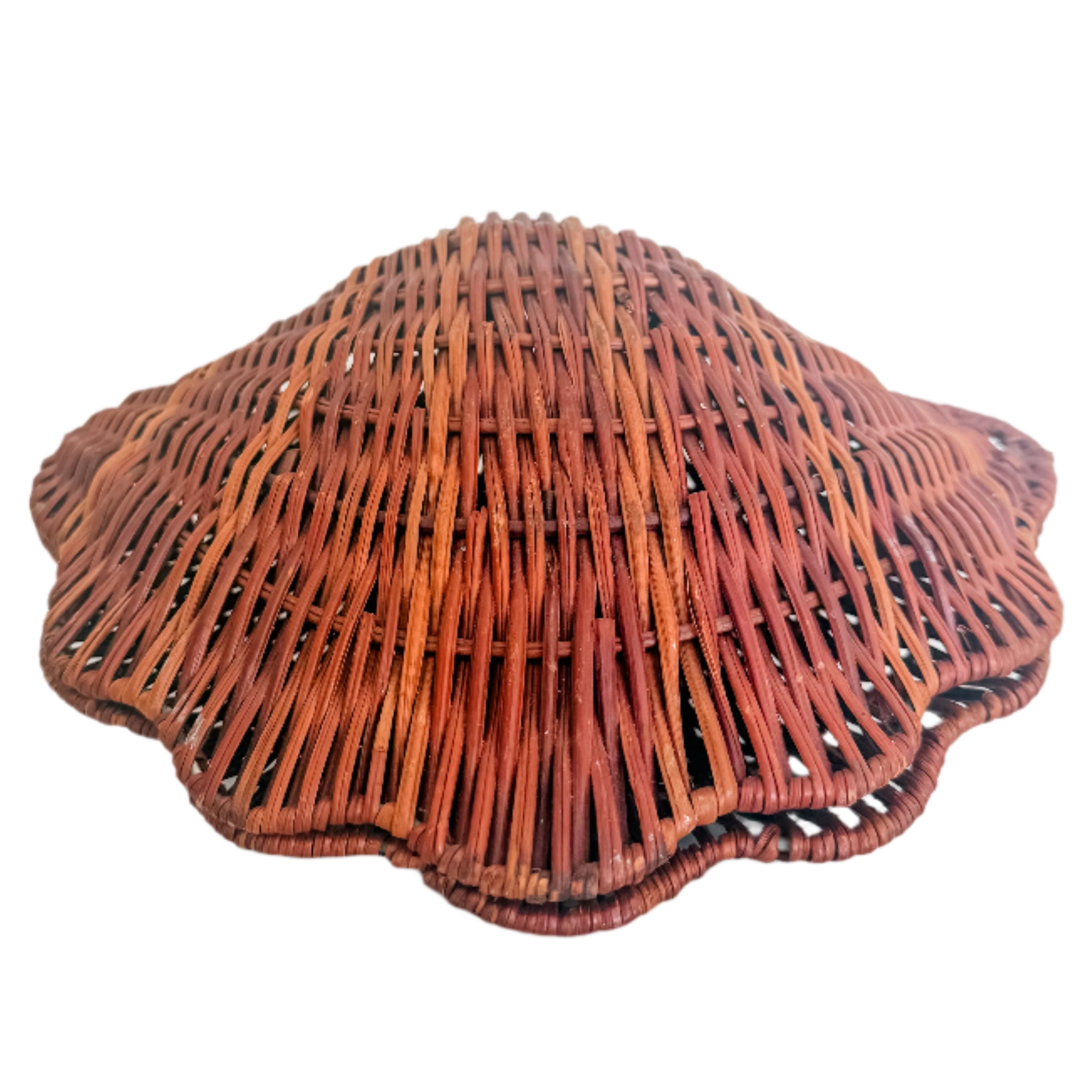 Vintage hinged shell basket